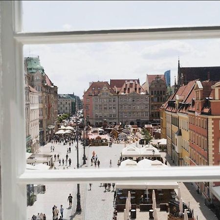 Duze Mieszkanie W Samym Rynku Wroclaw Luaran gambar