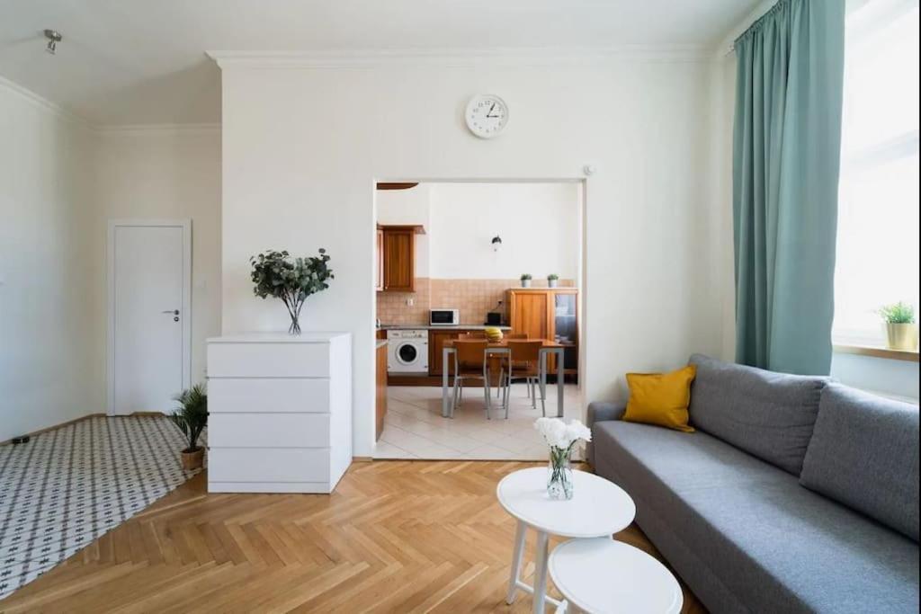 Duze Mieszkanie W Samym Rynku Wroclaw Luaran gambar